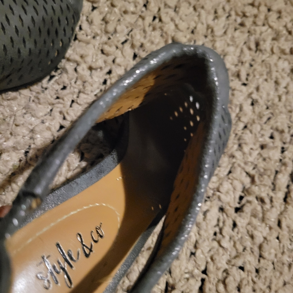 STYLE & CO Haddie Zip Up Ankle Shooties Gray Size 6 - Picture 8 of 15